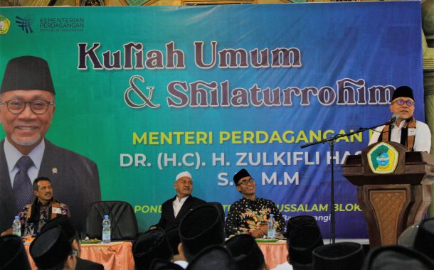 Menteri Perdagangan Jalin Silaturrahim Dengan Pondok Pesantren Darussalam Blokagung